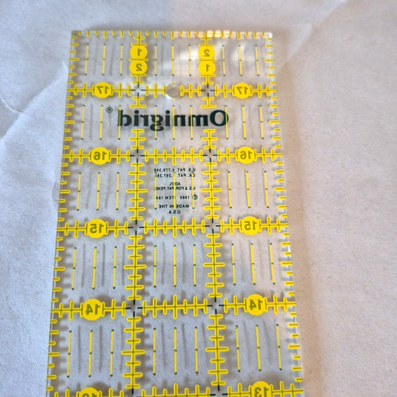 Omnigrid Omnigrip Quilters Non-Slip Ruler 3 x 18 in Made in USA - Picture 6 of 8